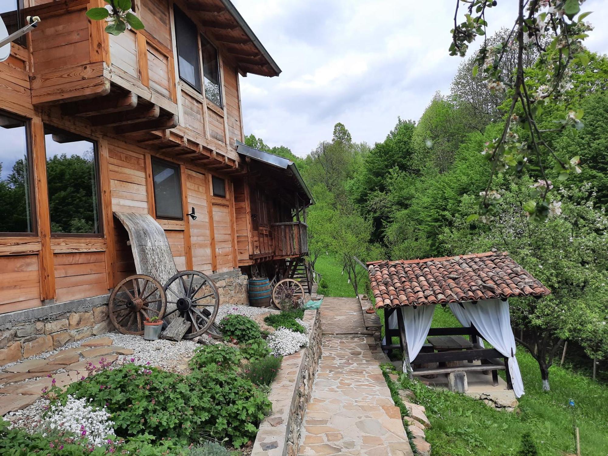 Guest House Kandaferi 2 Elena Exterior photo